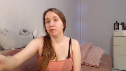 Snapshot of lovely_hayley chatting on February 26, 9:20 pm Lovely Hayley online show from February 26, 9:20 pm