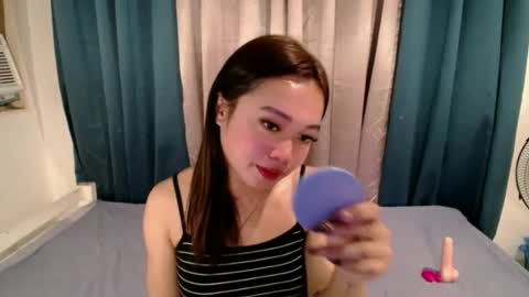 lovely_lianne online show from June 14, 2:24 am