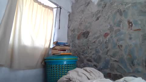 Maya online show from January 16, 6:06 pm