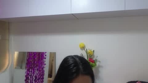 Snapshot of lovely_trix_ chatting on October 17, 11:47 am Trix online show from October 17, 11:47 am