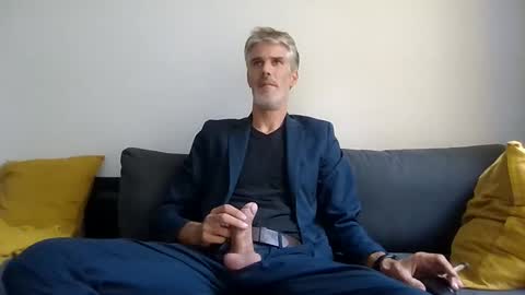 Max online show from September 10, 3:46 pm