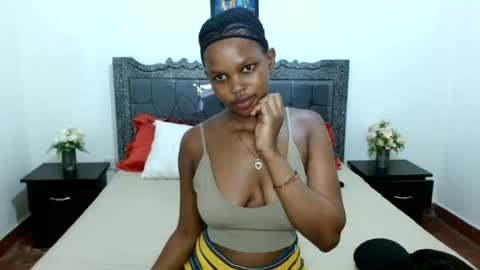 lovelyblackkelly online show from June 12, 11:53 am