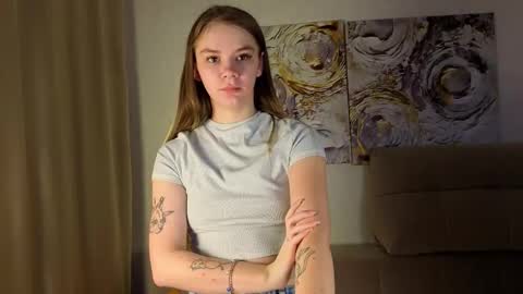 lovelygracee online show from November 23, 2:15 pm