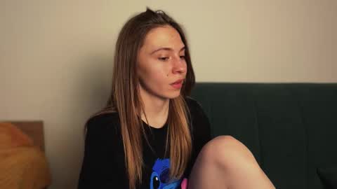 Kate only online show from March 28, 1:34 pm