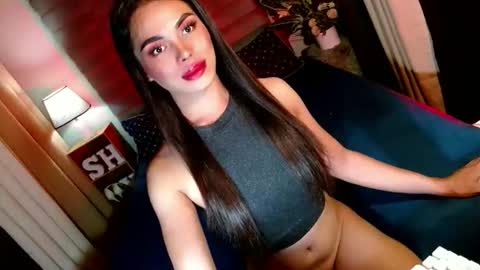 lovelymiss_shyna11 online show from November 19, 8:57 am