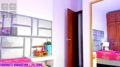 Nicky online show from March 11, 2:09 pm