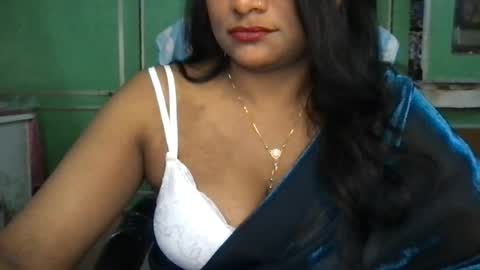 lovelyrose36 online show from July 26, 9:40 am