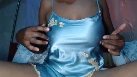 miss fancy louis online show from December 2, 5:08 am