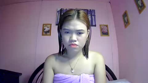 lovemae352295 online show from March 7, 6:35 am