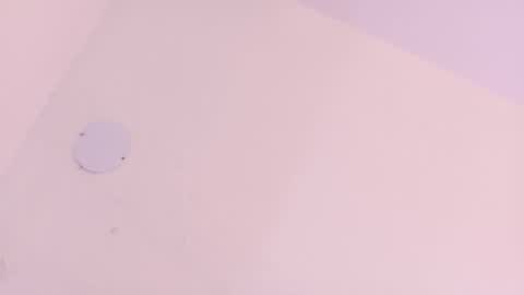 L O V E  online show from March 16, 12:09 pm