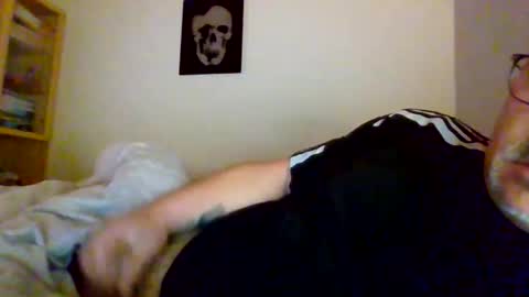 lover010983 online show from November 17, 5:21 am