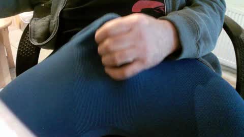 loverea online show from December 19, 8:24 am