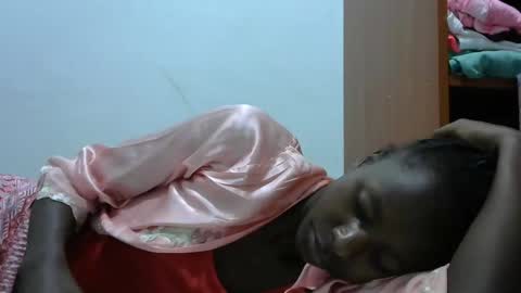 lovergal222 online show from February 9, 4:04 am