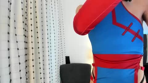 loverisu online show from October 11, 9:07 pm