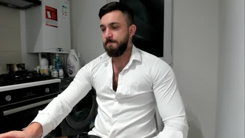 Mike online show from December 5, 1:31 am