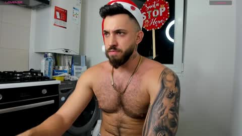 Mike online show from December 25, 9:00 pm