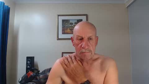 Lovesblackazz online show from September 26, 5:48 am