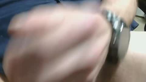 loveshismommy1871 online show from December 17, 2:40 am