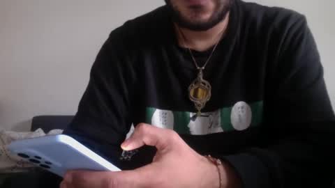 lovesounddistortion25 online show from October 15, 11:00 am