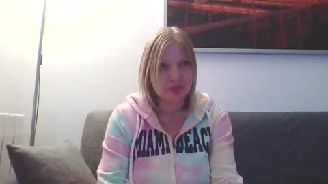 Marlyn online show from January 17, 8:00 pm