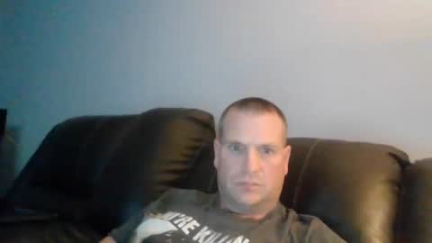 Snapshot of lovetocum37 chatting on December 4, 3:09 am lovetocum37 online show from December 4, 3:09 am