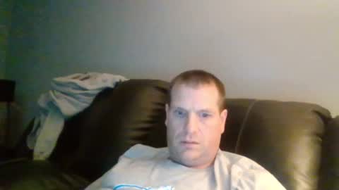 Snapshot of lovetocum37 chatting on February 24, 3:55 am lovetocum37 online show from February 24, 3:55 am