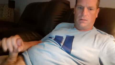 Snapshot of lovetocum37 chatting on September 17, 4:21 pm lovetocum37 online show from September 17, 4:21 pm