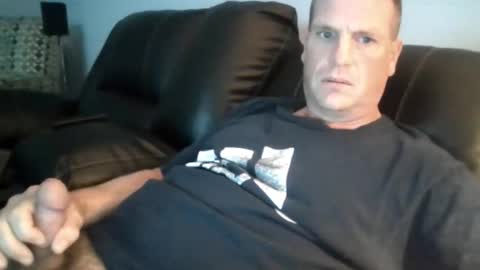 Snapshot of lovetocum37 chatting on October 20, 3:50 pm lovetocum37 online show from October 20, 3:50 pm