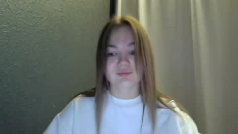 loviesimone online show from October 7, 8:10 am