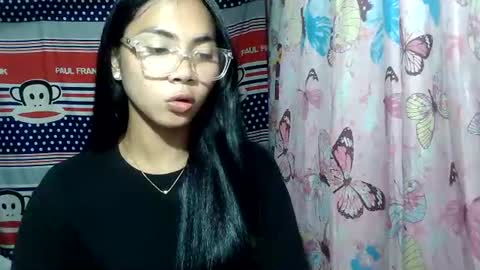 loving_rhean online show from June 28, 12:23 pm