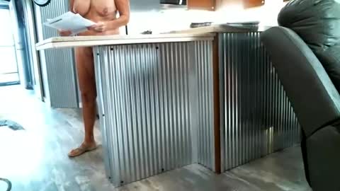 lovingcouple1969 online show from August 7, 1:42 pm