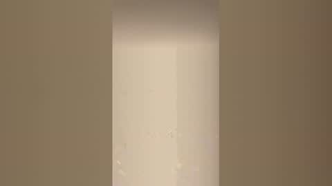 lrobledo10 online show from December 20, 3:46 am