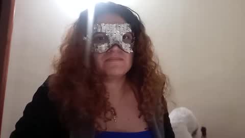 Snapshot of luanapowerful chatting on September 22, 1:31 am luanapowerful online show from September 22, 1:31 am