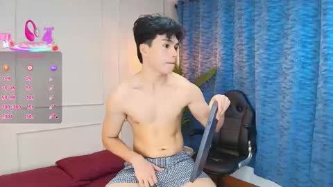 lUAN online show from September 15, 7:26 pm