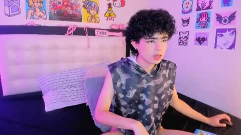 LuanRush online show from April 8, 8:23 pm