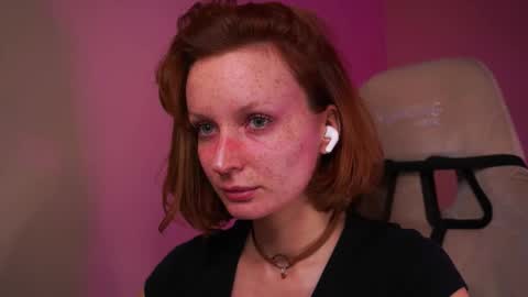 Luba online show from November 18, 7:28 pm