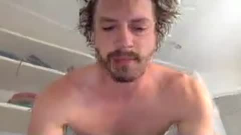 luca89998497 online show from July 3, 6:56 pm