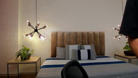 luca_morettii online show from September 24, 12:12 pm