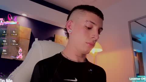 Luca  online show from April 8, 3:42 am