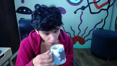 Snapshot of luca_vega chatting on October 8, 1:17 pm luca online show from October 8, 1:17 pm