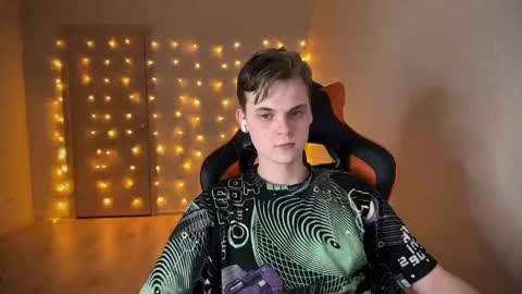 Lucas Gill online show from January 17, 7:27 pm