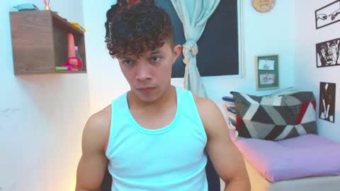 Lucas Luxx online show from September 19, 2:21 pm