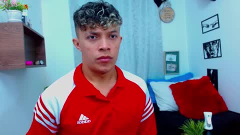 Lucas Luxx online show from February 12, 1:15 pm