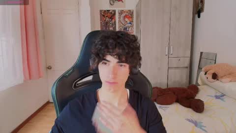 lucas_xo online show from March 26, 6:24 pm