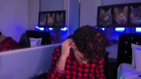 lucascarterr online show from November 13, 4:48 am