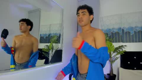 lucascarterr online show from March 2, 8:05 am