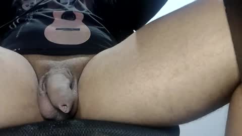 lucasdmc53 online show from April 2, 1:57 am