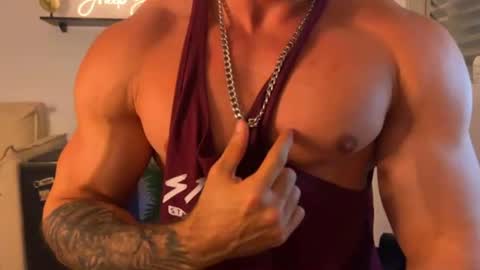 lucasfit24 online show from August 7, 1:15 am