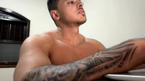 lucasfit24 online show from February 20, 11:53 am