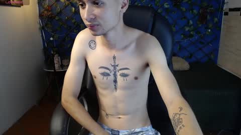 LucassSmith11 online show from January 16, 12:36 pm